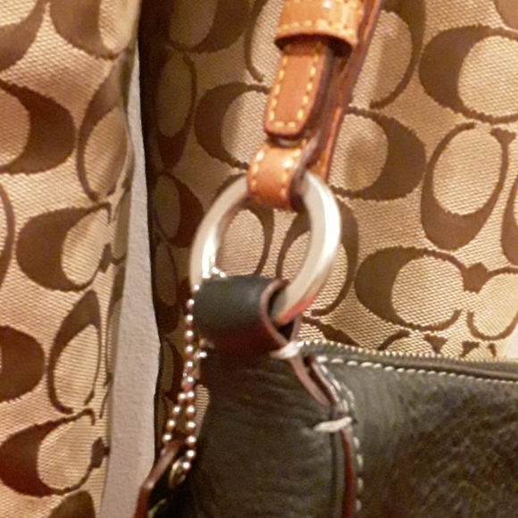 Coach NWT leather small Chelsea hobo purse - Picture 3 of 7